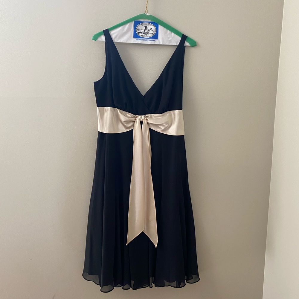 Women’s Sleeveless Cocktail Dress